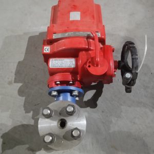 Кран шаровой DN15 PN16 с приводом в комплекте с ответными фланцами и крепежом ЯГТ 15.016.07.00.хл