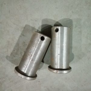 Палец под шплинт ф40 мм L-90 мм