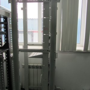 Корпус (рама) для систем распределения и автоматизации 1800х600х600 мм (ВхШхГ) на регулируемых ножках (б/у)